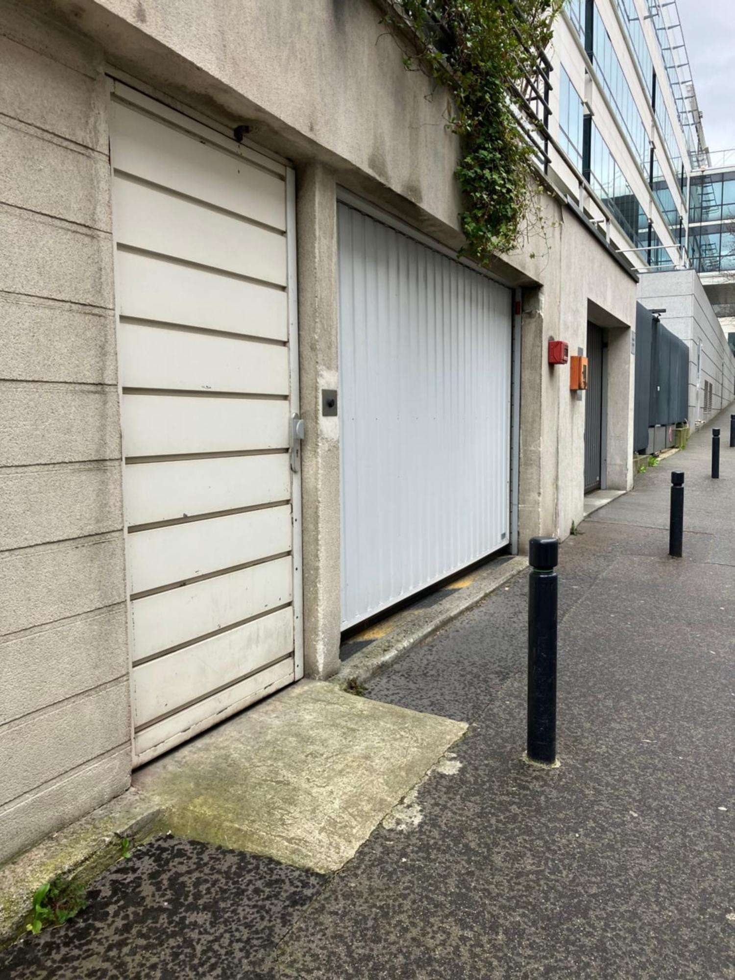 Appartement Sur Et Garage Au Stade De France A 2 Mn De Paris, 20 De Roissy Cdg Et 30 De La Defense Animaux Bienvenus *