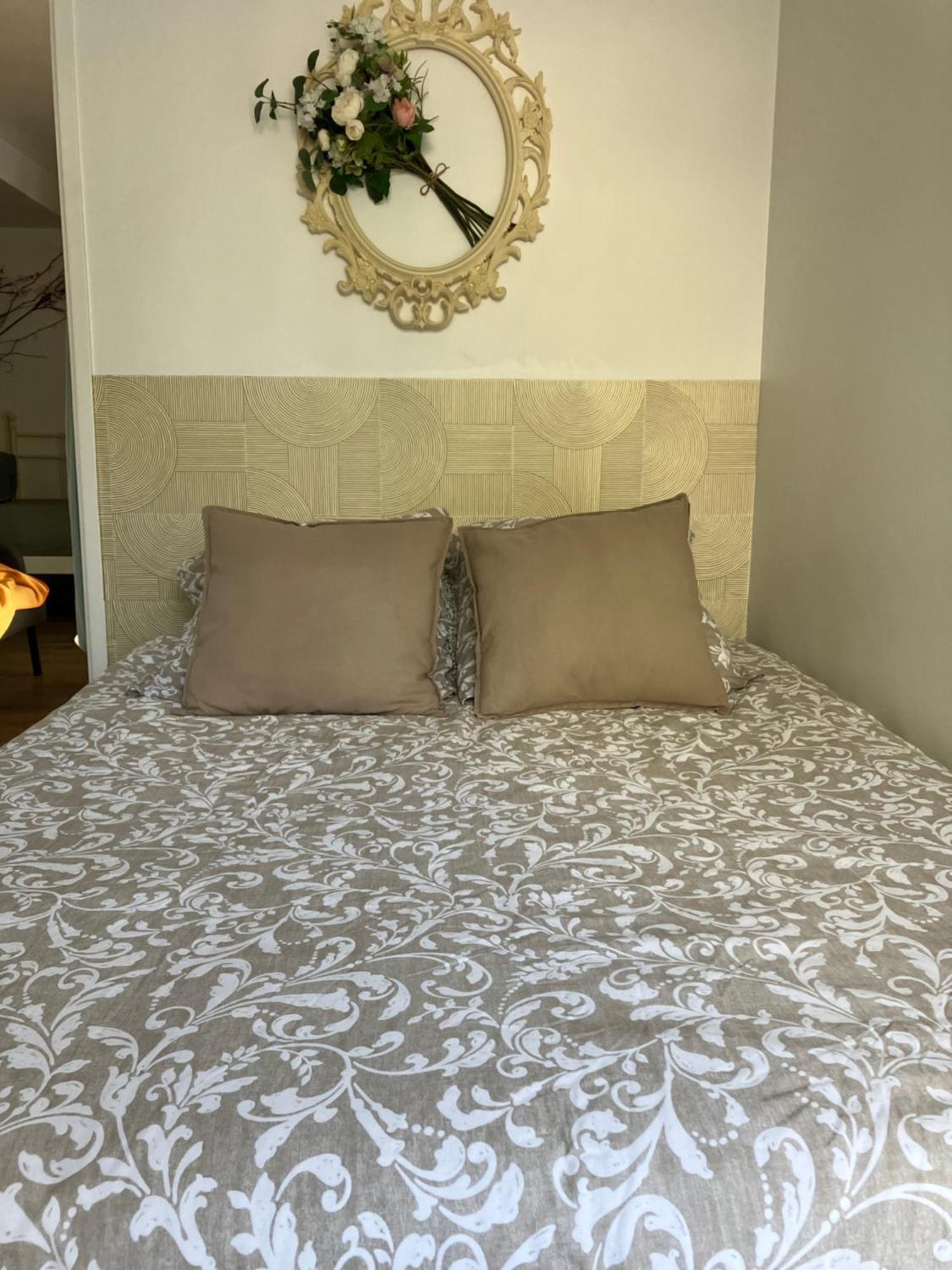 Apartment Sur Et Garage Au Stade De France A 2 Mn De Paris, 20 De Roissy Cdg Et 30 De La Defense Animaux Bienvenus *